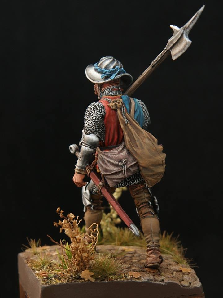 CHM-54104(M). Европейский алебардщик, 1460-75 гг. 54 мм. Материал – белый металл Chronos Miniatures