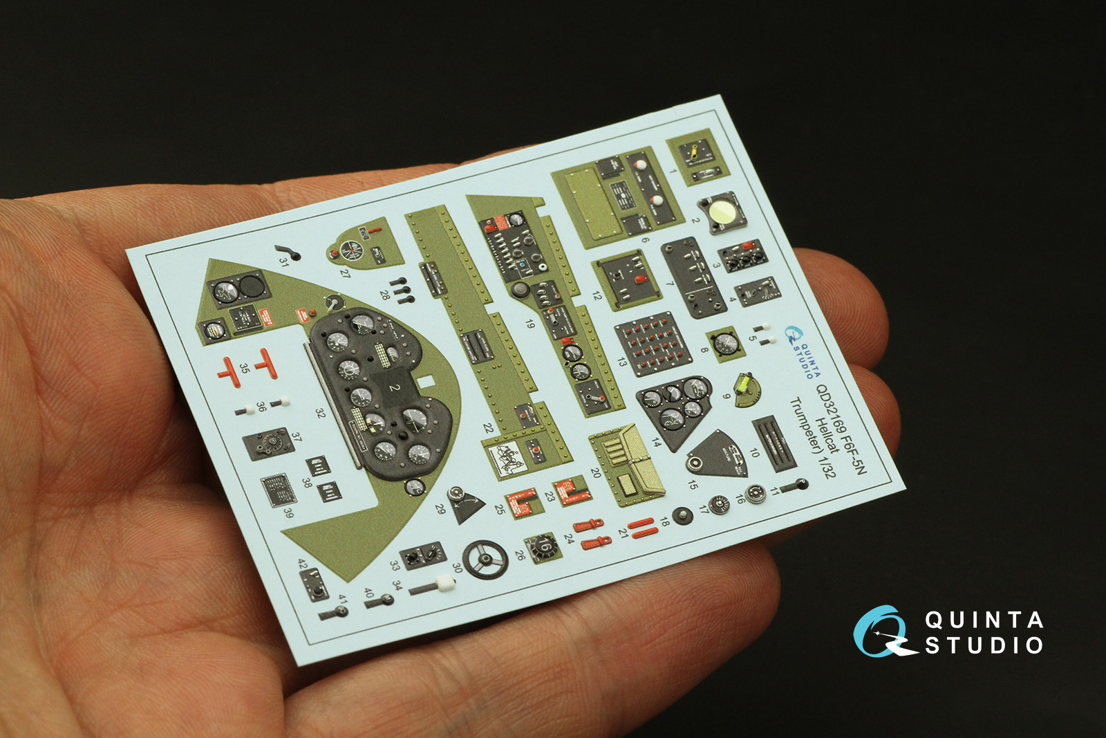 QD32169 3D Декаль интерьера кабины F6F-5N Hellcat (Trumpeter)