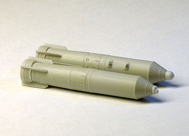 ACM48053 Набор бомб ОФАБ-250ШЛ (4 штуки) эпоксидная смола  (Advanced Modeling) 1/48