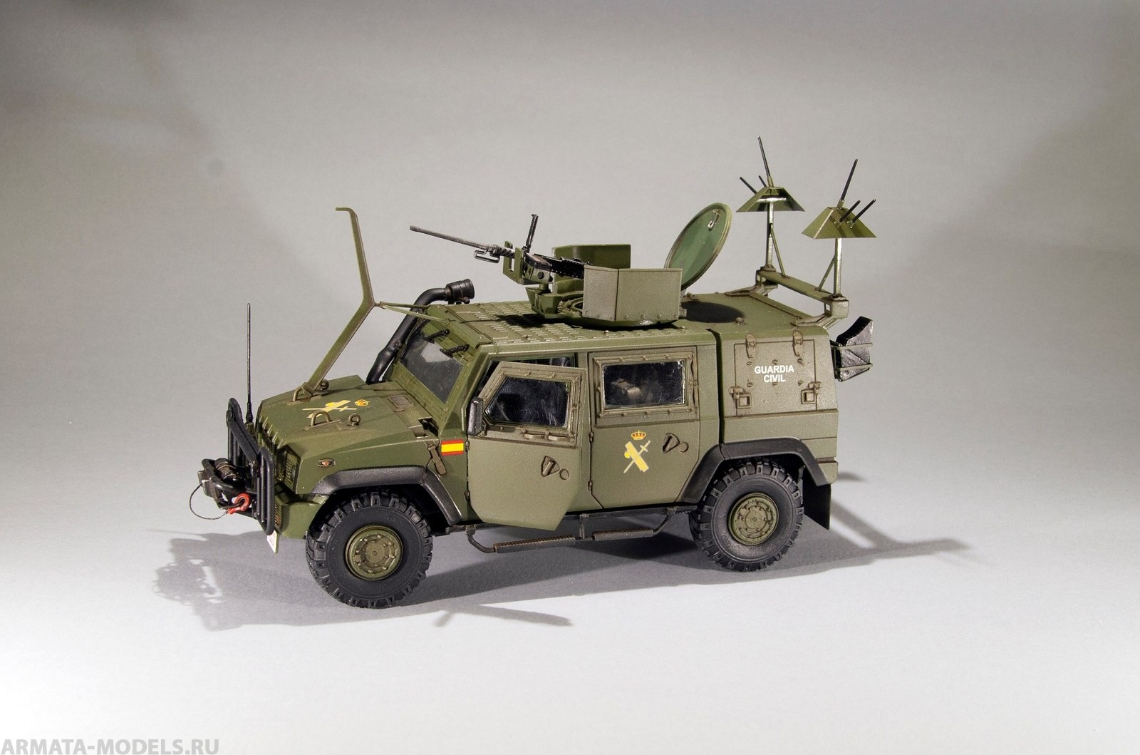 Iveco LMV Lince, Italeri