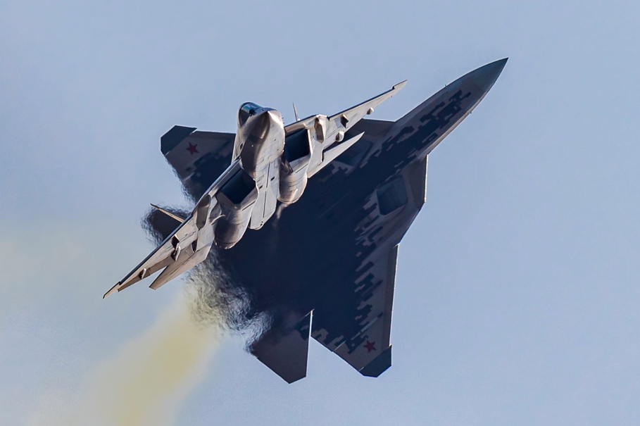 4824 Истребитель пятого поколения Су-57 Звезда