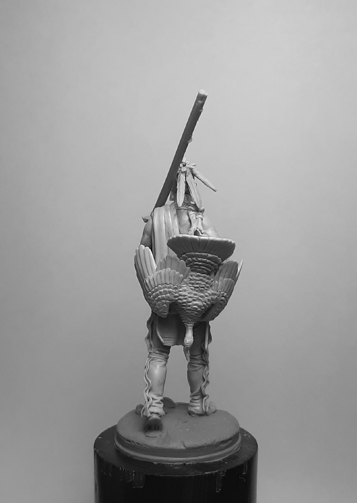 CHM-54312(M). Ирокез (№3) с военными трофеями, 1750-60 гг.  Материал - белый металл. Chronos Miniatures