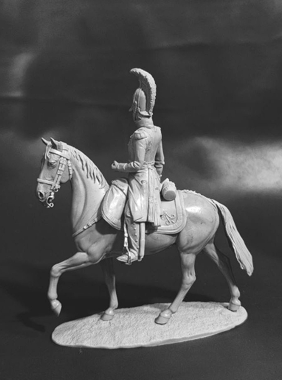 CHM-54386. Штаб-офицер Псковского кирасирского полка в трофейной кирасе, Россия 1813 г. 54 мм. Материал - смола. Chronos Miniatures