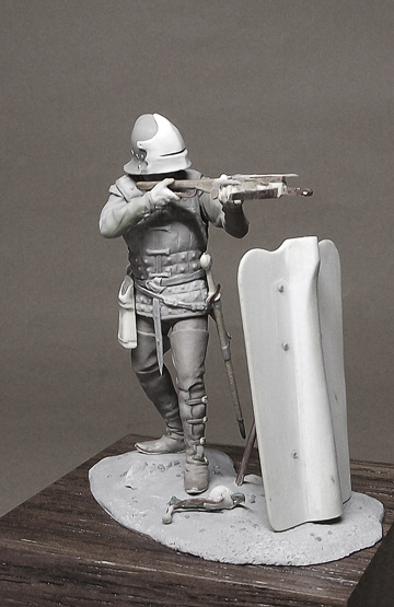 CHM-54109(M). Бургундский арбалетчик, 1460-75 гг. 54 мм. Материал – белый металл. Chronos Miniatures