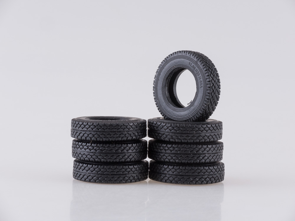 7042AVD Сборная модель МАЗ-5432 с полуприцепом-контейнеровозом МАЗ-938920 AVD Models