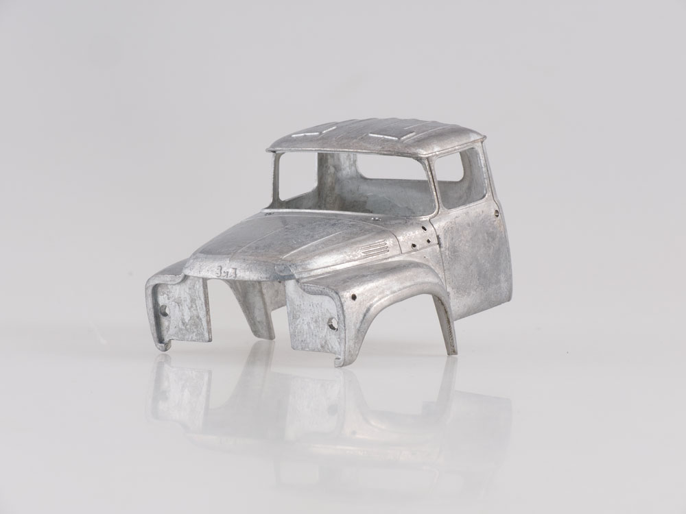 1339AVD Сборная модель Агрегат подвижной авиационный АПА-35 (130) AVD Models