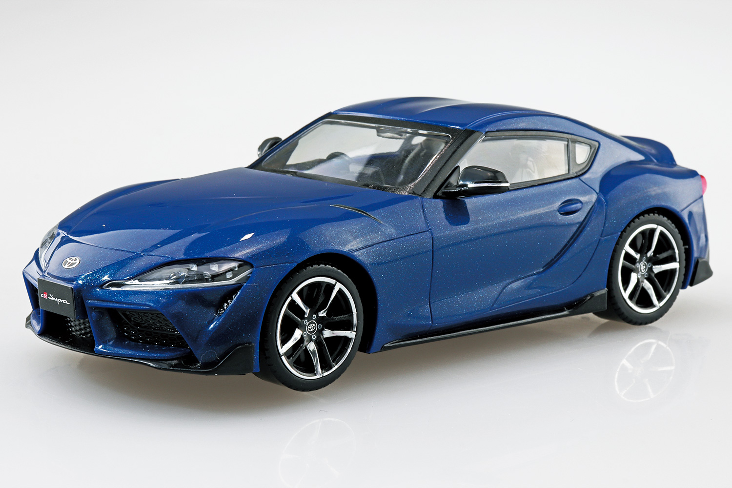 05889 Toyota Supra GR (Deep Blue Metallic) Aoshima