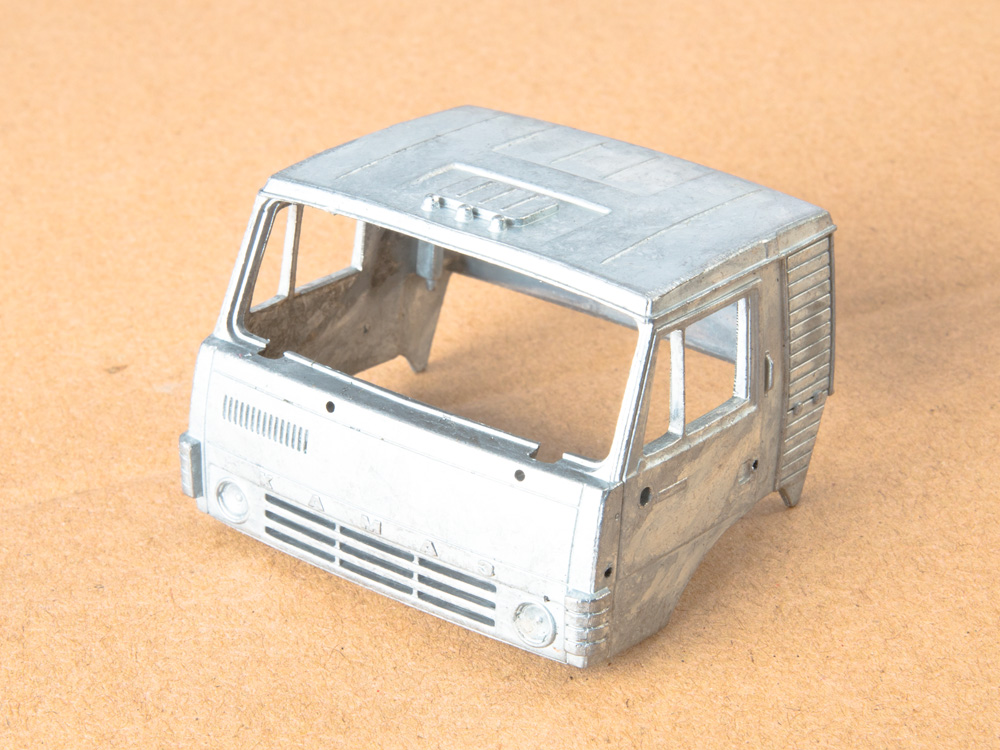 7066AVD Сборная модель КАМАЗ-54112 с полуприцепом АСП-25 AVD Models