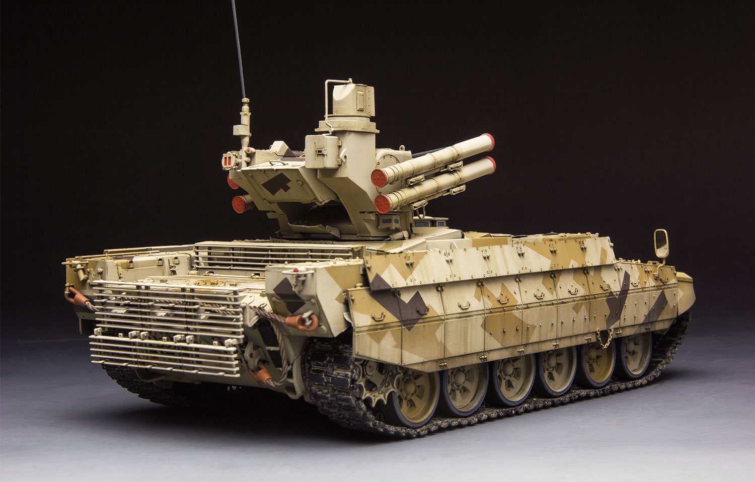 TS-010 RUSSIAN TERMINATOR FIRE SUPPORT COMBAT VEHICLE BMPT 1/35 Meng