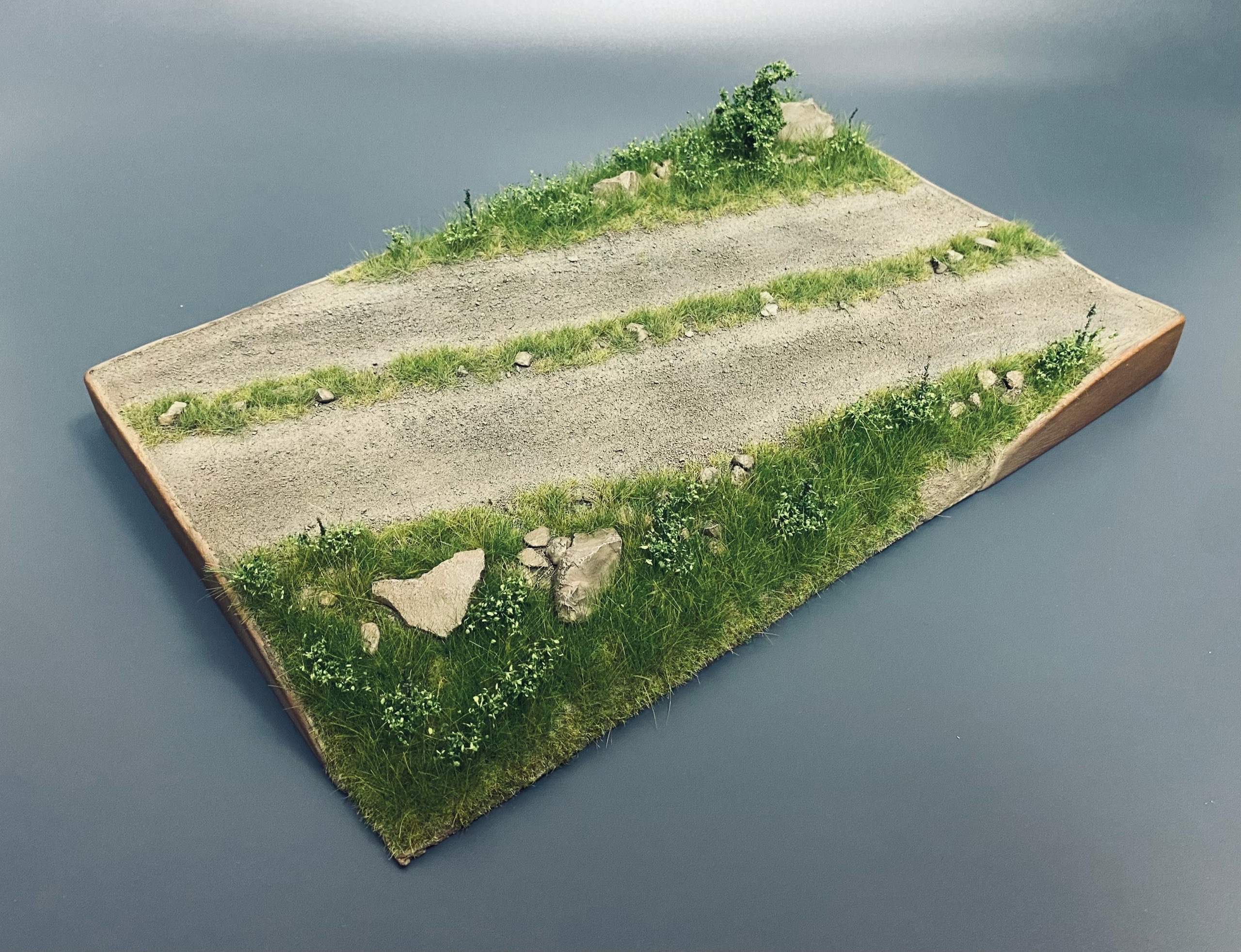 AM35717 Подставка На марше. Размер 20 на 30 см.