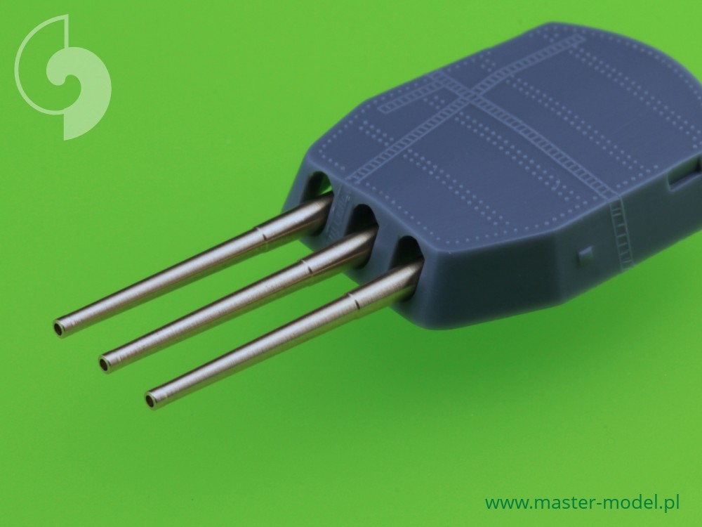 SM-700-033 Британский 16 дюймов / 45 (40,6 см) Mark I (9psc)