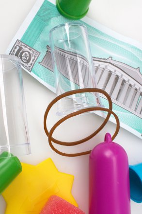 TAC52752 Фокусы с наперстками