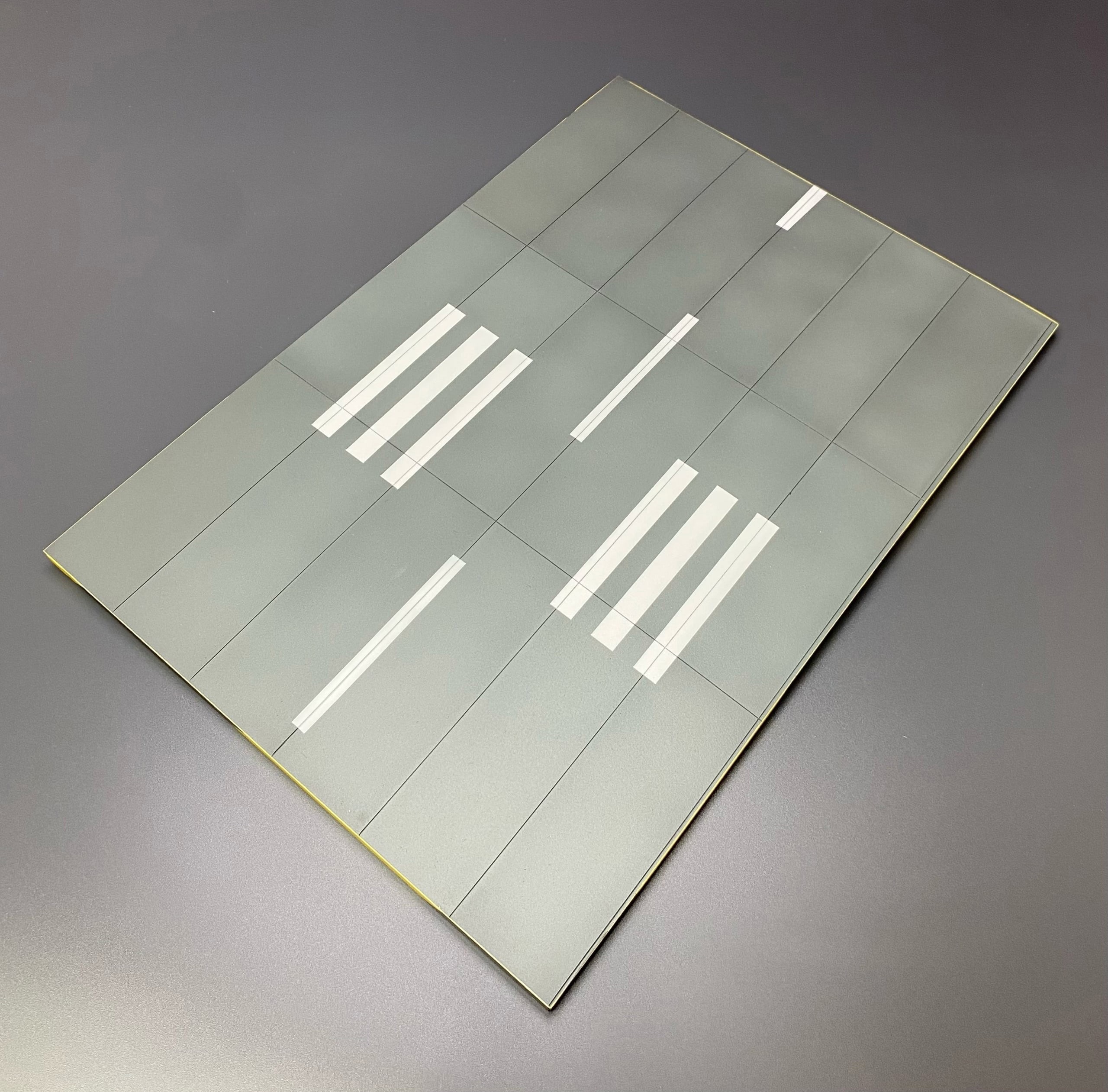 AM14487 Взлетно-посадочная полоса. Масштаб 1/144. Размер 30*21см.