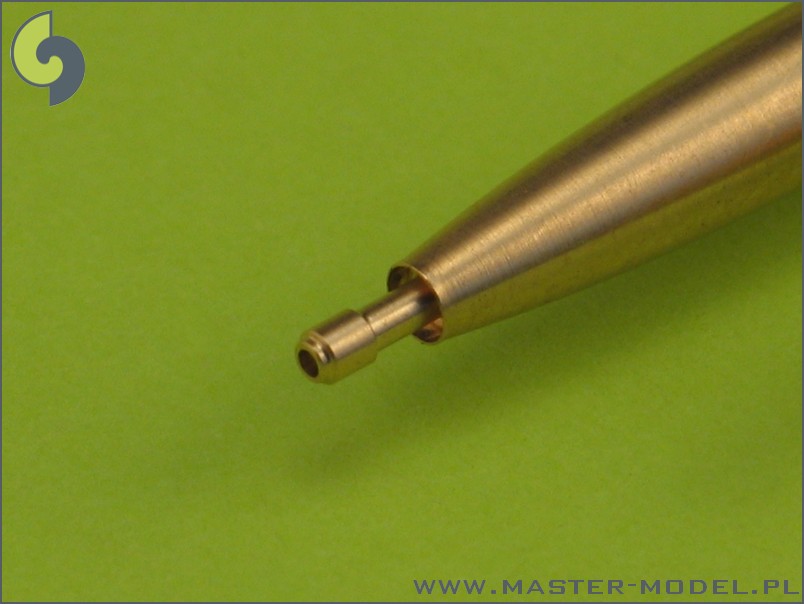 AM-32-021 Доработанное крыло Supermarine Spitfire (Mk.21 / 24) - 20-мм пушки Hispano в обтекателях