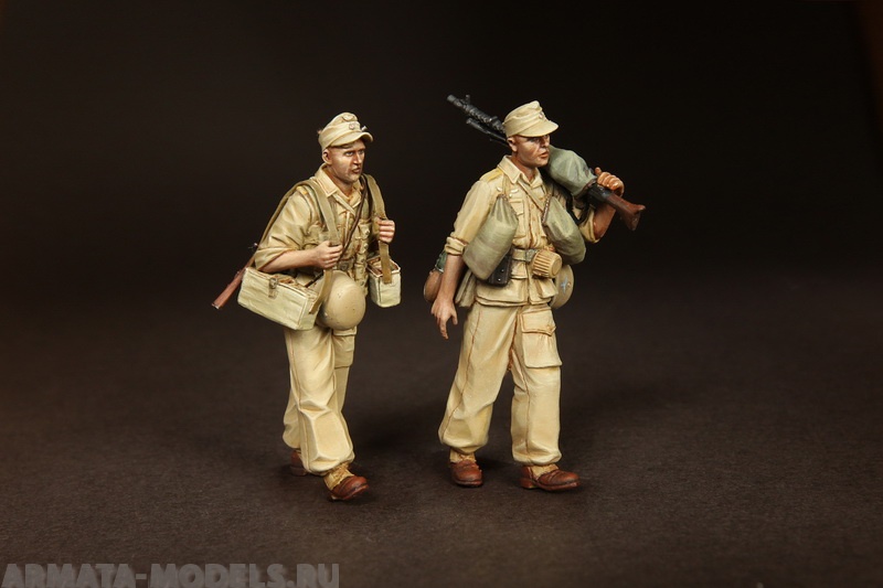 3614SOGA MG-34 team Fallschirmjager- Brigade Ramcke. El Alamein, August 1942. SOGA Miniatures