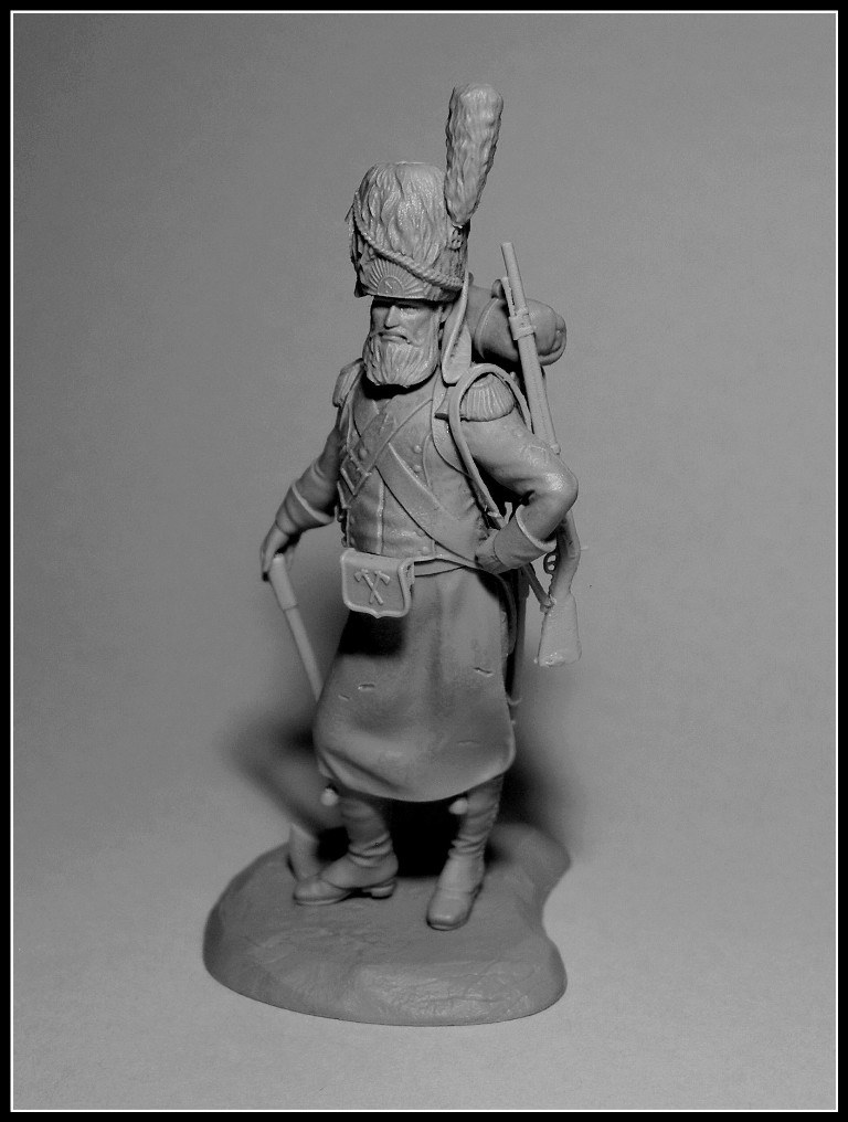 CHM-54054(M). Польский сапер легиона Вислы, 1808-13 гг. 54 мм. Материал - белый металл. Chronos Miniatures