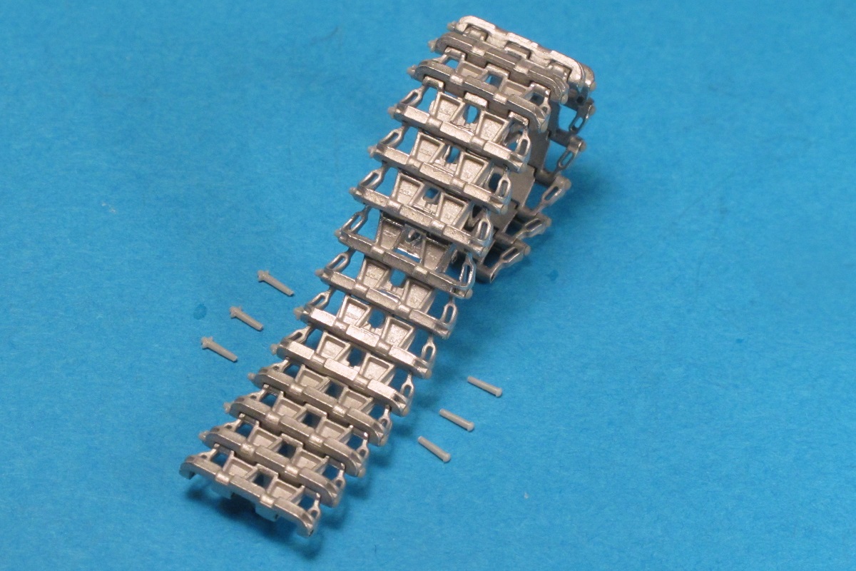 MTL-35008 Tracks for  Pz.Kpfw.III , Pz.Kpfw.IV 1941-44 open horn