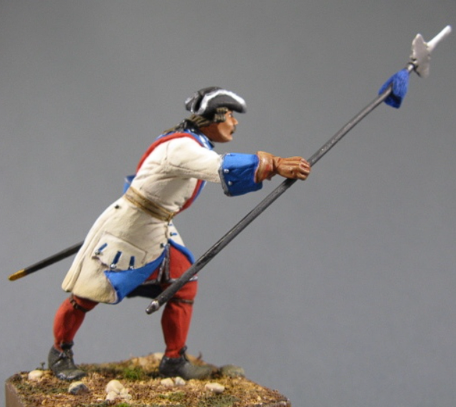 CHM-54106. Офицер армейских пехотных полков, Россия 1710-20 гг. Материал - смола. Chronos Miniatures