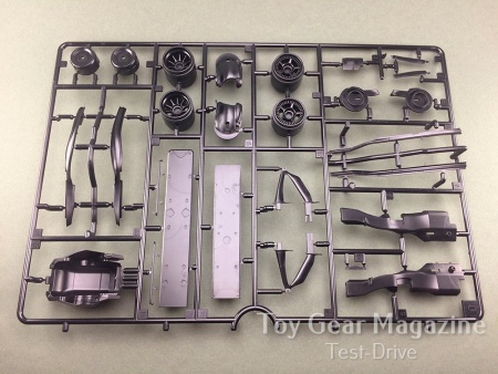 20018EBB McLaren Honda MP4-31 EBBRO