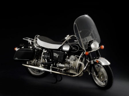 4513ИТ Мотоцикл Moto Guzzi V850 Califor Italeri