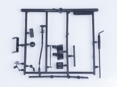 1030KIT Сборная модель Автокран ЛАЗ-690 (на шасси ЗИЛ-164) Start scale models (SSM)