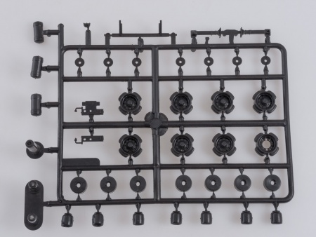 7043AVD Сборная модель МАЗ-6422 с полуприцепом МАЗ-9758 AVD Models